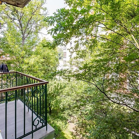 New Studio With Balcony Lviv Bagian luar foto